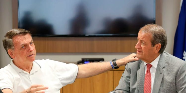 Executiva nacional do PL anula coligações com PT e Psol em 3 cidades na Paraíba realizadas por Welington Roberto