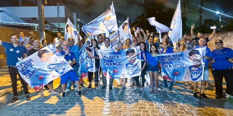 Moradores do Valentina vão às ruas em apoio ao nome de Saturno e fortalecem caminhada à Câmara de JP