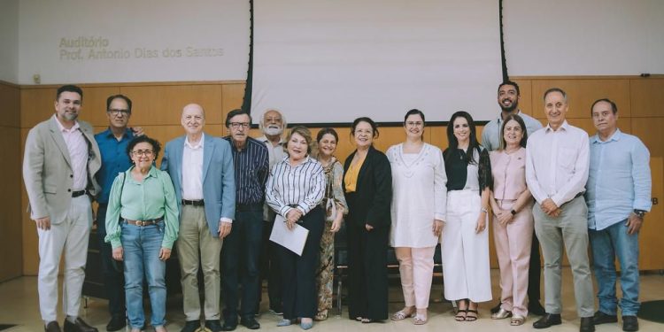 Dr Tarcísio prestigia Simpósio no Setembro Amarelo e quer ampliar atendimento online e cobertura psiquiátrica em JP