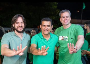 Em Caaporã Chico de Nazário polariza com Alencar e atrai sete candidatos a vereadores do Avante e do MDB