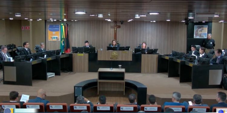 AO VIVO- TRE julga pedido de habeas corpus de Lauremília Lucena e outras pessoas presas na Operação Território Livre