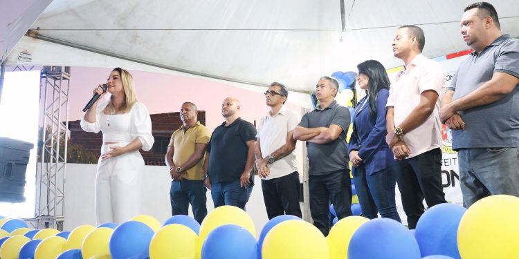 Prefeita Karla Pimentel entrega novas instalações do Centro de Especialidades Médicas em Conde