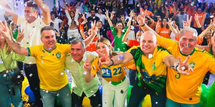 Bolsonaro, Michelle, Zema, Dallagnol, Cabo Gilberto, reforçam pedido de voto pra chapa Artur Bolinha/Annelise em CG