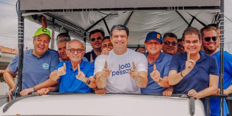 Cícero Lucena, do PP, com 64% garante reeleição em João Pessoa, contra 35% de Marcelo Queiroga, do PL