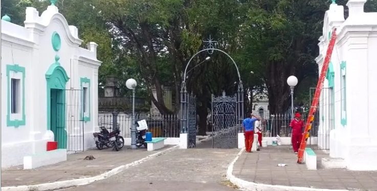 Saiba os horários e locais de missas nos cemitérios de João Pessoa neste sábado, Dia de Finados