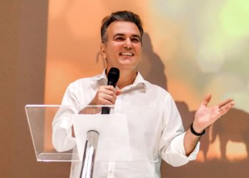 Após licença para eleições, pastor Sérgio Queiroz retorna atividades pastorais na Igreja Cidade Viva neste domingo