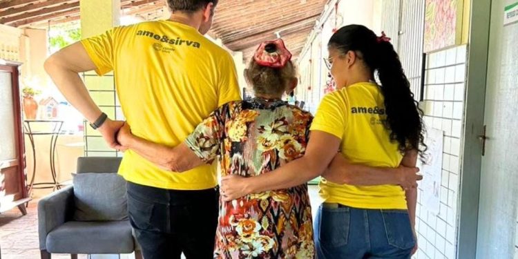 Movimento GodStock realiza ações no Centro Histórico, no abrigo de idosos e no Hospital Laureano, em JP