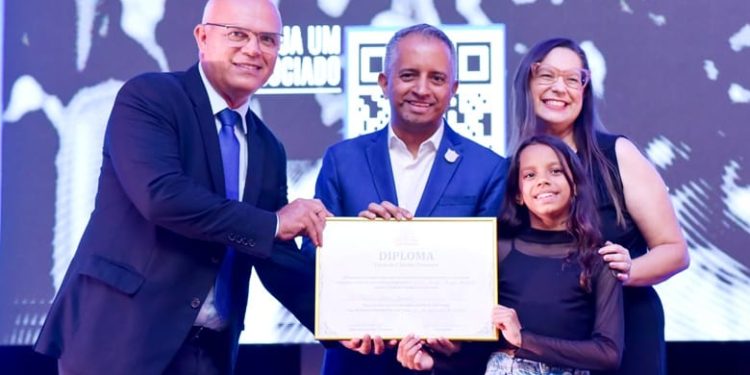 Empreendedor Paulo Júnior é homenageado com título de cidadão pessoense pela Câmara de Vereadores da Capital