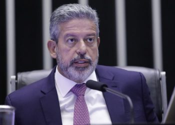 Presidente da Câmara critica investidas da PF contra deputados Cabo Gilberto e Marcel por fala na tribuna da Casa