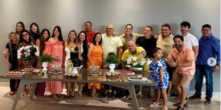 Deputado federal paraibano participa de comemoração de 10 anos da turma de formatura no curso de Direito