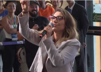 Janja manda Elon Musk “se foder”, e deputado paraibano lamenta baixaria: “Essa é a primeira-dama do Brasil. Dá para acreditar ?”