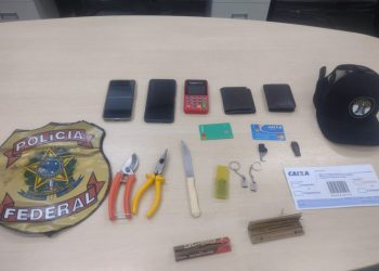 PF prende elementos que praticavam golpes retendo o cartão de clientes na Caixa Econômica Federal