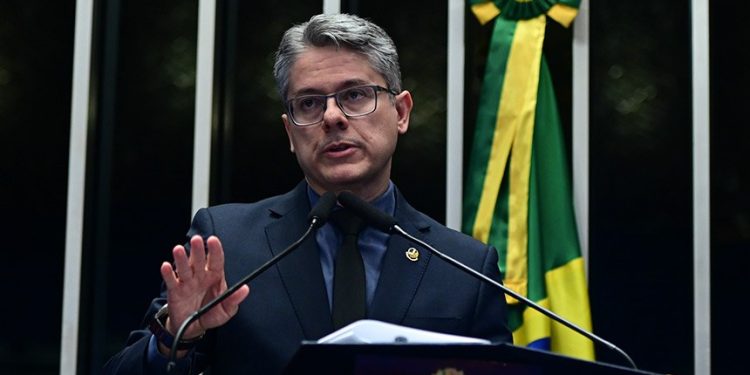 Senado aprova projeto que equipara o diabetes tipo 1 à deficiência para efeitos legais, e proposta vai à sanção