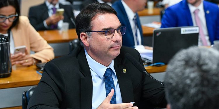 PEC das Praias que transfere terrenos de marinha a particulares, estados e municípios na pauta da CCJ do Senado