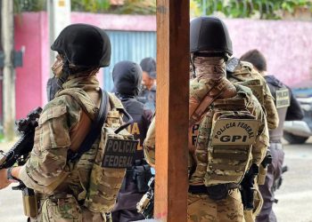 Operação da PF e demais forças policiais mira juiz, advogados e servidores a serviços de facção para beneficiar presos