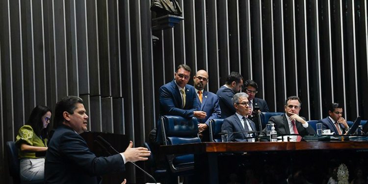 Projeto de renegociação de dívidas dos estados com a União é aprovado no Senado e segue à sanção