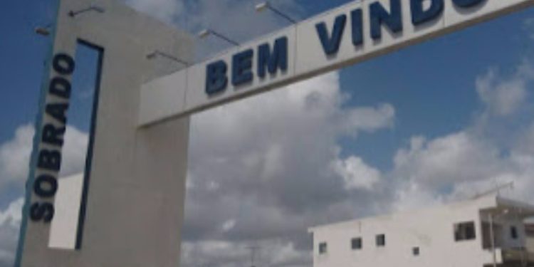 MP apura denúncia de favorecimento político em relação ao pagamento de horas extras a professores em Sobrado