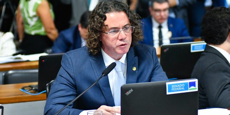 PEC do semipresidencialismo : para Veneziano e outros senadores assunto não é prioritário e não deve avançar