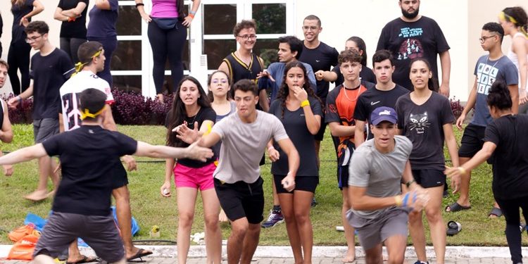 Cidade Viva realiza acampamento para jovens no Campus Metropolitano, organizado pela Rede Nuvem