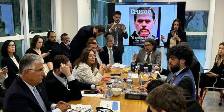 Comissão Interamericana de Direitos Humanos recebe documentos e ouve STF, governistas e oposição no Brasil