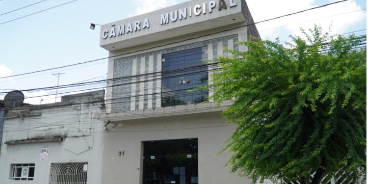 Vereadores de Santa Rita receberam R$ 589 mil a mais de salários e procurador do MP de Contas cobra devolução