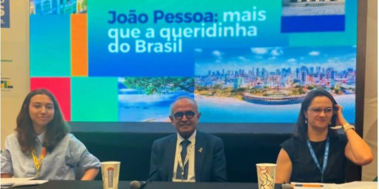 Cícero faz palestra em Brasília para evento com mais de 3 mil gestores e mostra iniciativas que fazem JP avançar
