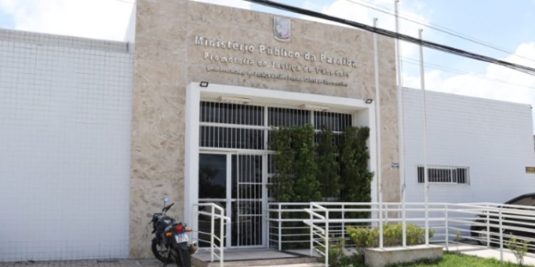 MP constata irregularidade e recomenda a Prefeitura de Cabedelo embargo de prédio construído acima da altura permitida