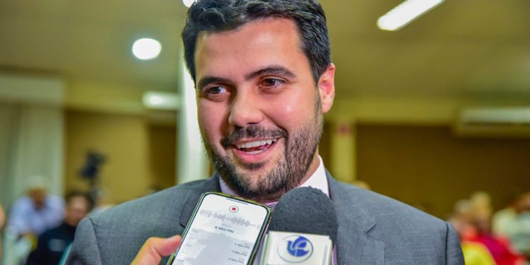 Na semana do consumidor , conheça algumas das leis importantes de autoria do deputado Wilson Filho