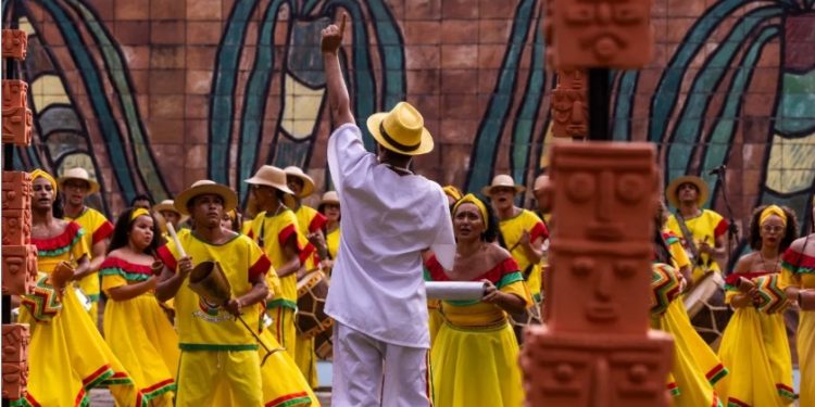 Carnaval Tradição em João Pessoa terá pela primeira vez desfiles de maracatus que se apresentam hoje e amanhã