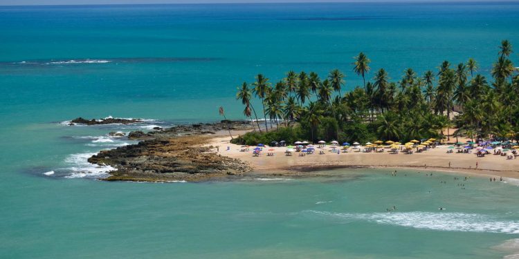 Conde comemora 95% de ocupação hoteleira no feriado e realiza torneio de futebol em homenagem a Eduardo Ferreira