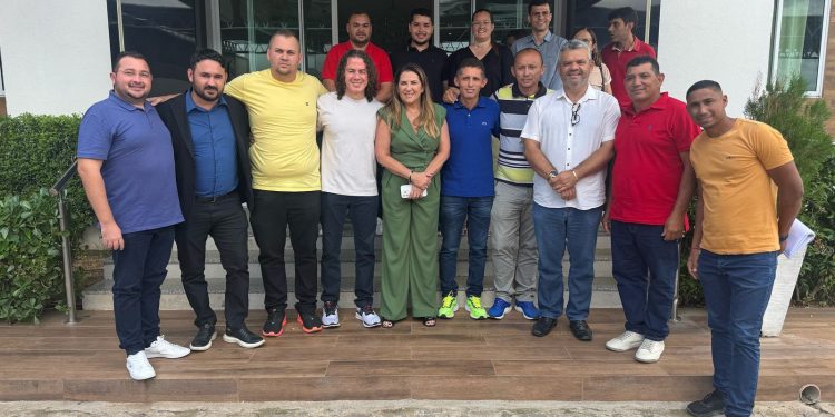 Prefeita de Cajazeiras, Corrinha, vereadores e grupo político reafirmam apoio à reeleição de veneziano em 2026