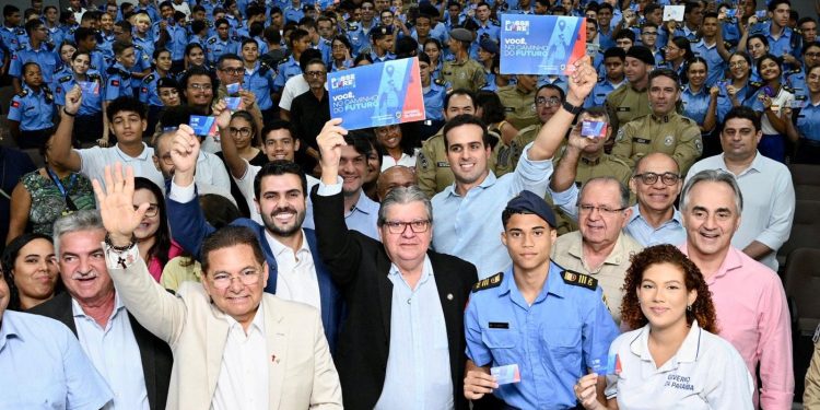 Responsável por implementar programa “Passe Livre”, Wilson Filho comemora benefício a milhares de estudantes