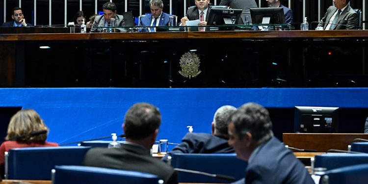 Senado aprova aumento do número de deputados na Câmara para 531 cadeiras e Paraíba é beneficiada