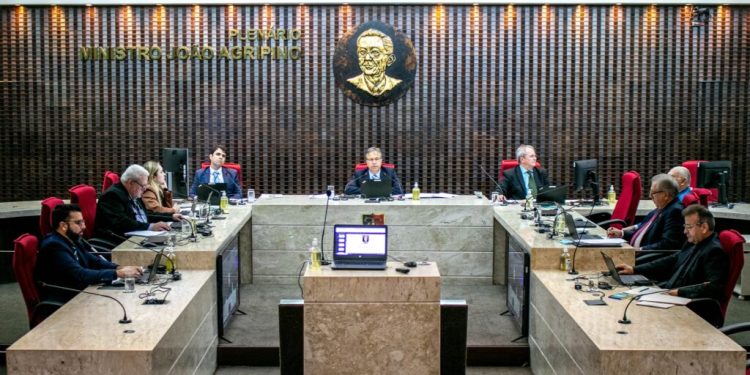 Prefeituras gastaram R$ 700 milhões com festividades na Paraíba e TCE alerta para destinação a áreas essenciais