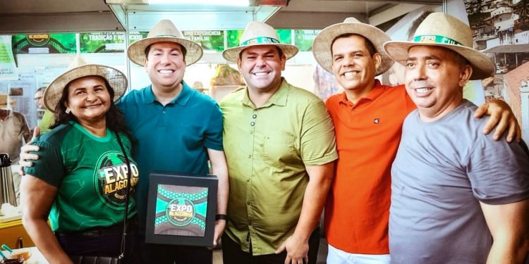 Prefeito Alírio Filho atinge 75,8% de aprovação nos primeiros seis meses de gestão em Alagoinha