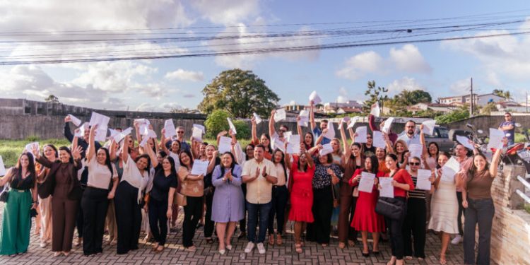 Prefeitura de Conde dá posse a mais 50 servidores e reforça áreas de saúde, educação e desenvolvimento social