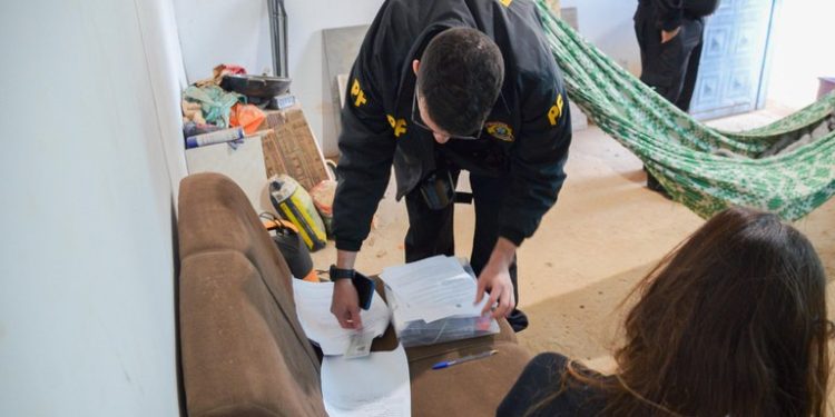 Operação da PF mira tráfico de brasileiras para exploração sexual na Europa e evita embarque de mulheres