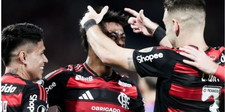 Flamengo vence Internacional e precisa de empate no jogo de volta para ir às quartas-de-final da Libertadores