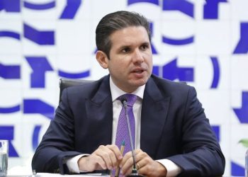 Presidente da Câmara, Hugo Motta quer votar amanhã projeto sobre proteção de crianças em ambiente digital