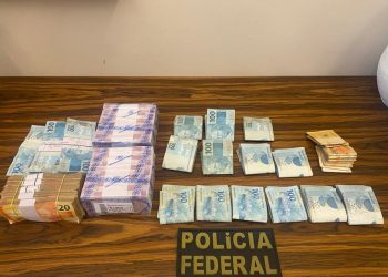 Operação da PF mira desvios de R$ 50 milhões em verbas do Fundeb e apreende dinheiro, carro e joias nos estados do MA e PI