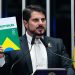 Moraes determina tornozeleira eletrônica no senador Marcos do Val, bloqueia salário e veda uso de redes sociais