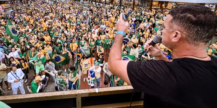 Deputado Sargento Neto faz discurso forte durante ato realizado no “7 de setembro” em João Pessoa