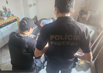 Operação da PF cumpre mandados em Cruz do Espírito Santo e apura crimes nas eleições do ano passado