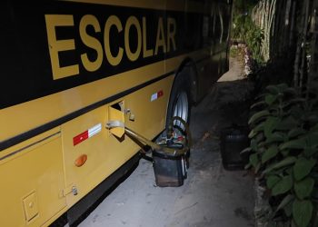 Polícia prende cinco pessoas acusadas de desvio de combustível de ônibus escolares da Prefeitura de Sapé