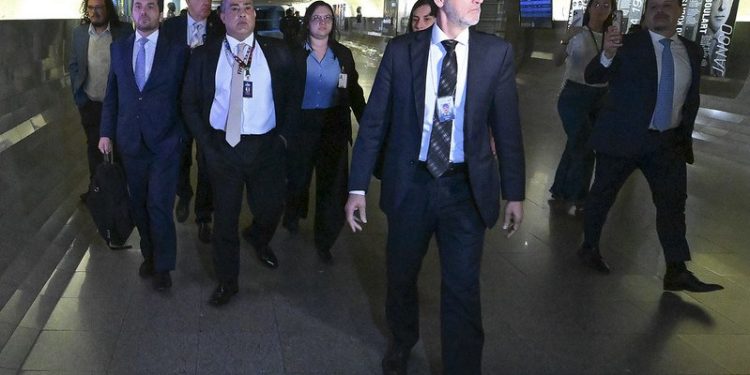 Preso presidente de Confederação de Familiares Rurais que arrecadou R$ 800 milhões de aposentados do INSS