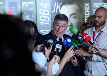 CPI ouvirá presidente da Conafer, uma das maiores arrecadações de descontos de aposentados do INSS