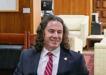 Veneziano parabeniza Cida Ramos por assumir PT da Paraíba e defende união em favor da democracia e da reeleição de Lula