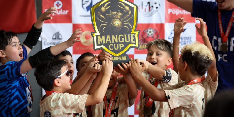 Garra Paraibana em Pernambuco: CHR Futsal Sub-7 Conquista a Taça da Mangue CUP em Recife
