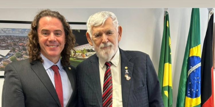 Deputado federal Luiz Couto, do PT, anuncia apoio à reeleição do senador Veneziano Vital