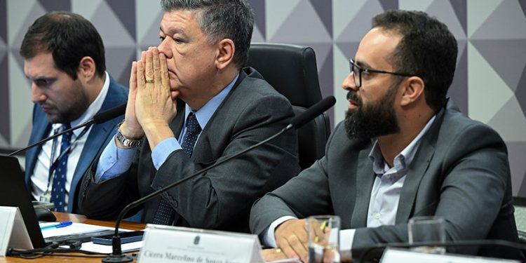 Relator da CPI do INSS: “Depoente admite que empresas ajudaram a movimentar R$ 300 milhões da Conafer”